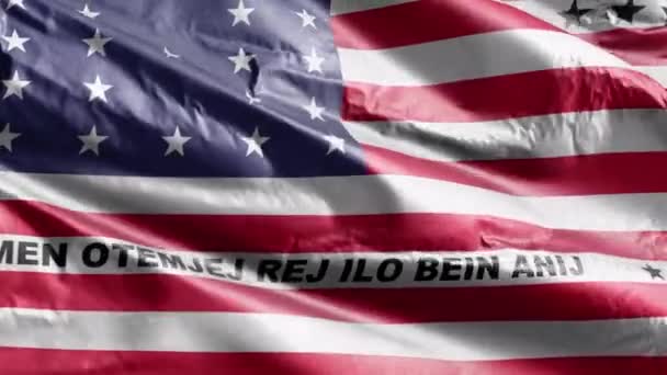 Bikini Atol Υφασμάτινη Σημαία Κυματίζει Στο Βρόχο Του Ανέμου Bikini — Αρχείο Βίντεο