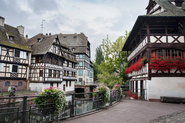 Typiska Gamla Hus Petite Frankrike Staden Strasbourg Frankrike — Stockfoto