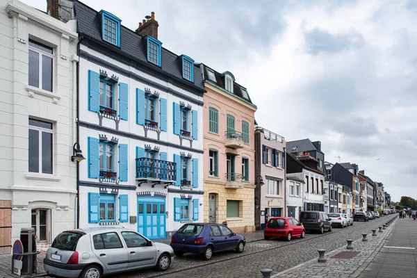 フランスのサン ヴァリ シュル ソンムの町にある古い家の建築 — ストック写真