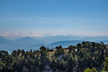 Fransa 'daki Jura' dan Alpler ve Mont Blanc Panoraması