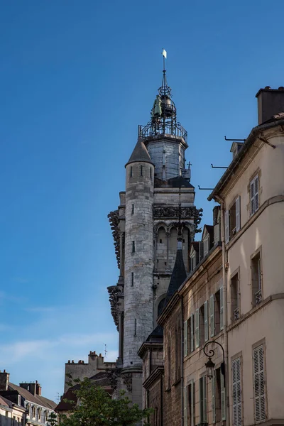 法国勃艮第Dijon圣母教堂建筑的细节 — 图库照片
