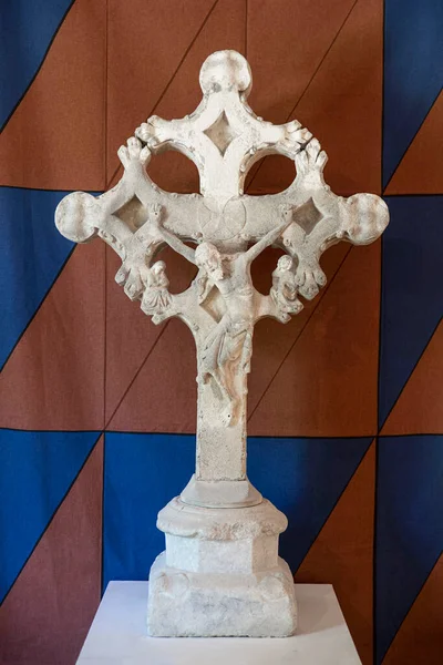 Θρησκευτικός Σταυρός Του Ιησού Χριστού Λευκή Πέτρα — Φωτογραφία Αρχείου