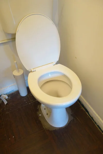 Inodoro Sucio Sucio Con Asiento Cuenco Baños Públicos Sido Limpiado — Foto de Stock