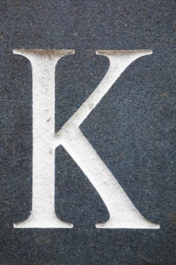 Sıkıntılı Durum Tipografisinde Yazılı Sözcük Bulundu K Harfi
