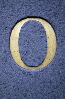 Sıkıntılı Durum Tipografisinde Yazılı Bir Harf Bulundu