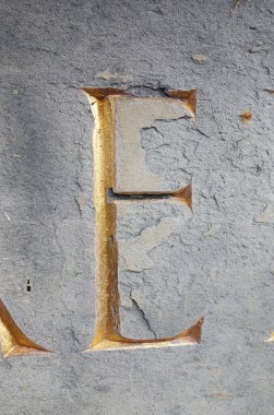 Sıkıntılı Durum Tipografisinde Yazılı Bir Harf Bulundu