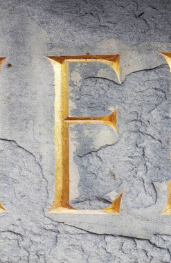 Sıkıntılı Durum Tipografisinde Yazılı Bir Harf Bulundu