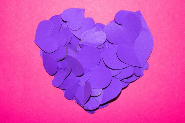 Una Carta Rosa Viola Amore Cuori Ritagliati Sfondo San Valentino — Foto Stock