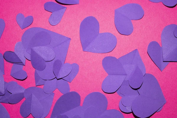 Una Carta Rosa Viola Amore Cuori Ritagliati Sfondo San Valentino — Foto Stock