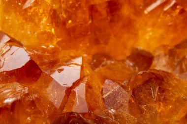 Jagged Spiritüel Kenarlı Yarı Kıymetli Kristal Taş Yakın plan