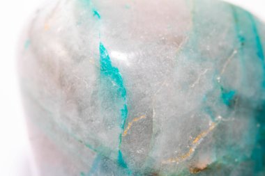 Jagged Spiritüel Kenarlı Yarı Kıymetli Kristal Taş Yakın plan