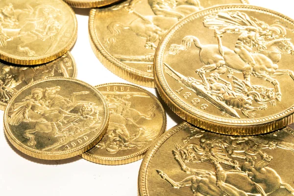 Gold Sovereign Coins Bullion Λευκό Φόντο — Φωτογραφία Αρχείου