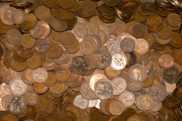 大批量收藏旧前十进位硬币和半十进位硬币 — 图库照片