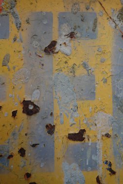 Sıkıntılı Durum Tipografisi ile Yazılan Harf Bulundu