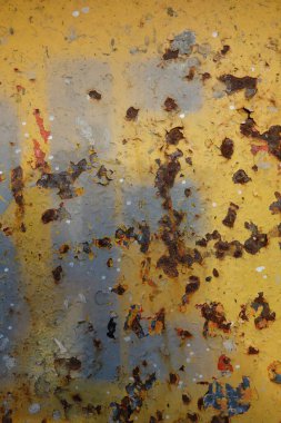 Sıkıntılı Durum Tipografisi ile Yazılan Harf Bulundu