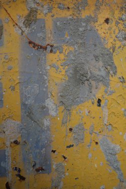 Sıkıntılı Durum Tipografisi ile Yazılan Harf Bulundu