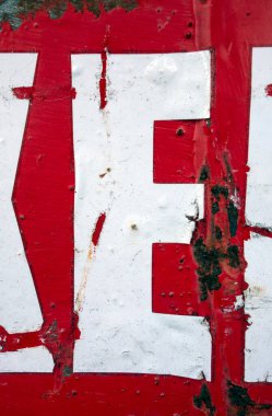 Sıkıntılı Durum Tipografisi ile Yazılan Harf Bulundu