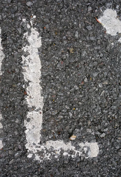 Sıkıntılı Durum Tipografisi ile Yazılan Harf Bulundu