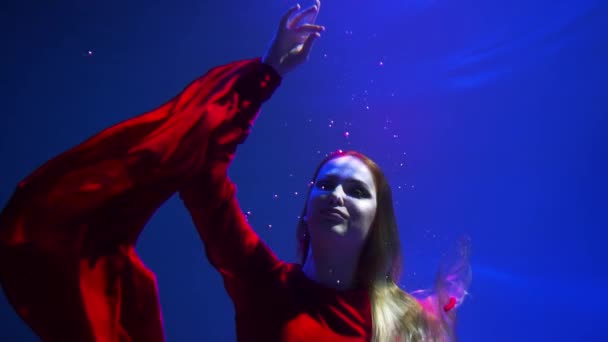 Slow Motion Underwater Portrait Young Beautiful Woman Red Dress — 图库视频影像