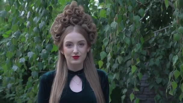 Creative Portrait Female Model Creative Make Hairstyle — Video