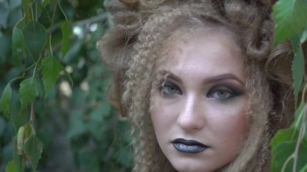 Slow Motion Beautiful Young Woman Creative Fashion Hairstyle — стоковое видео