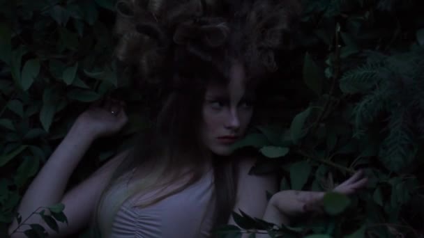 Slow Motion Gyana Myth Diva Forest Nymph — Vídeos de Stock