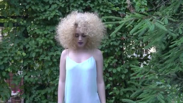 Happy Young Woman Walking Outdoors Smiling Curly Haired Woman — Video Stock