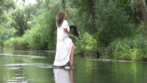 Slow Motion Beautiful Girl White Dress Posing River — Stockvideo