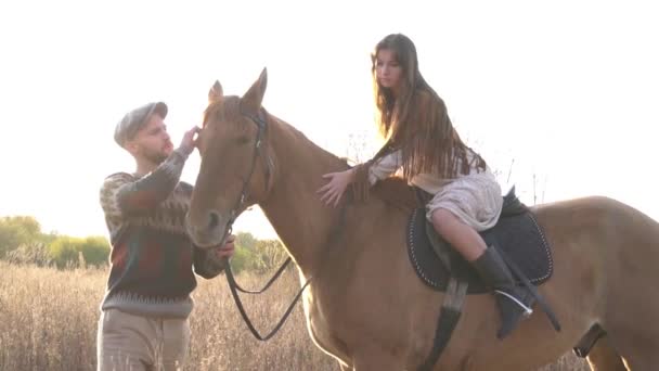 Rural Couple Horse Natural Yellow Landscape Autumn Day — Stockvideo