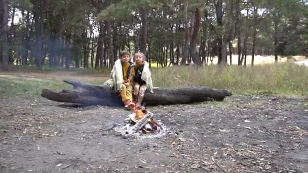 Slow Motion Camping Kids Autumn Forest — ストック動画