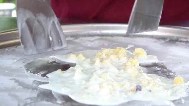 Stir Fried Ice Cream Rolls Freeze Pan Rolled Ice Cream — Video Stock