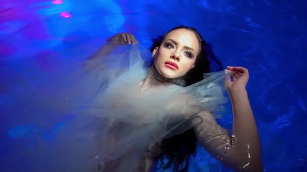 Slow Motion Underwater Girl Wearing Fashion Dress Deep — Stock video