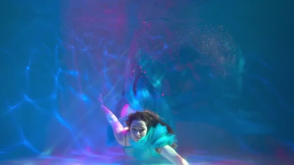 Slow Motion Girl Underwater White Lightness Freshness Health — Vídeo de stock