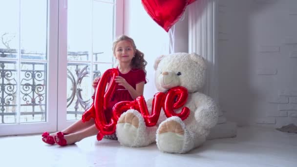 Slow Motion Portrait Little Girl Beautiful Dress Balloon Heart — Stockvideo