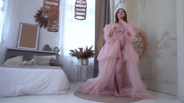Повільний Рух Вагітна Жінка Рожевій Сукні — стокове відео