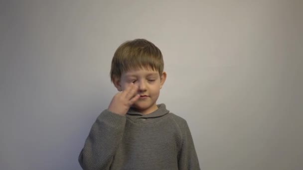 Young Little Caucasian Kid Bored Yawning Tired Covering Mouth Hand — Αρχείο Βίντεο