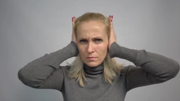 Portrait Dissatisfied Woman Covering Ears Hand Ignoring — Vídeos de Stock