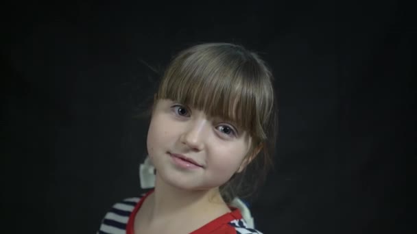 Happy Little Girl Showing Peace Gesture Fingers — Vídeos de Stock