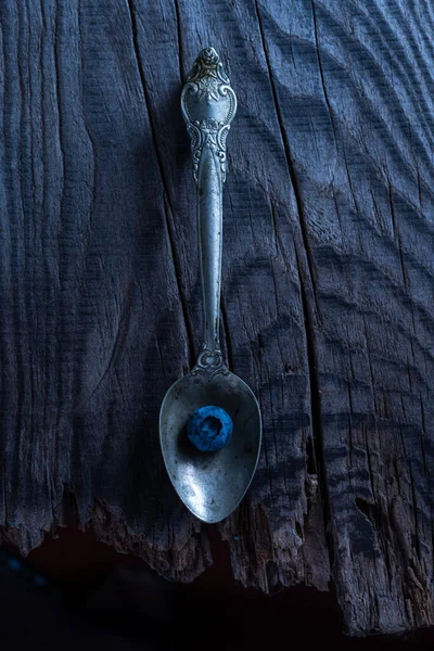 Still Life Old Spoon Blueberries Old Dessert Spoon Blueberry Minimalism —  Fotos de Stock