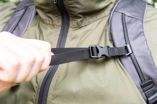 Tighten Chest Strap Backpack Tighten Belt Your Chest Safety Strap — Stockfoto