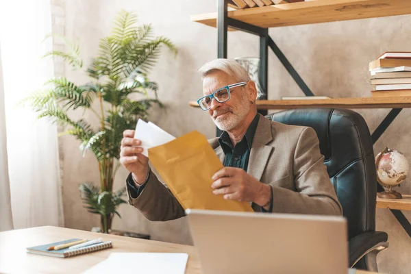 Mature Lawyer Opens Envelope Important Documents Smiles — Stock fotografie