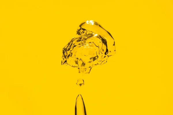 Złoto Żółty Tło Bańki Olejowej Płynne Krople Makro — Zdjęcie stockowe