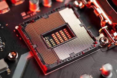 Mikro elektronik ve silikon çip. İşlemcinin aşırı ısınması.