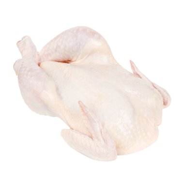 Beyaz arka planda tavuk leşi, çiğ et..