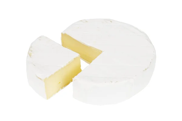 白地にカマンベールチーズの一部 全脂肪乳製品 — ストック写真