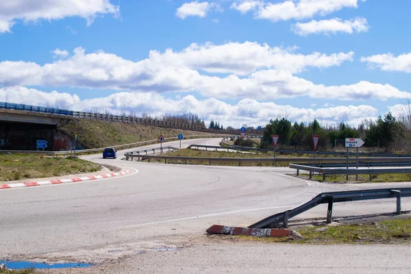 Leere Straßenlandschaft Mit Schildern — Stockfoto