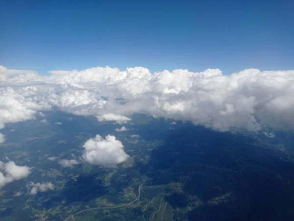 夏の雲景空撮 — ストック写真