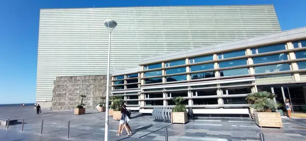Zeitgenössisches Gebäude Kursaal San Sebastian Spanien — Stockfoto