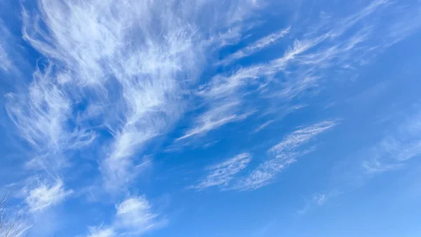 Cielo Azul Con Nubes Blancas Luz Solar Fondo Naturaleza Del —  Fotos de Stock