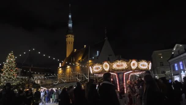 Tallinn Estonia.4K 의 크리스마스 시장의 모습 — 비디오